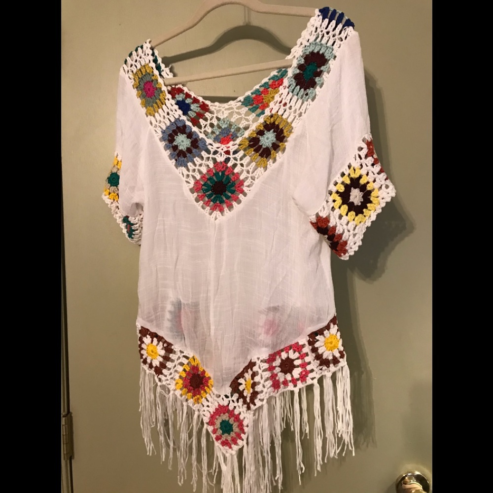 🦋 Sheer and stretchy gauze VTG Boho top. 🦋